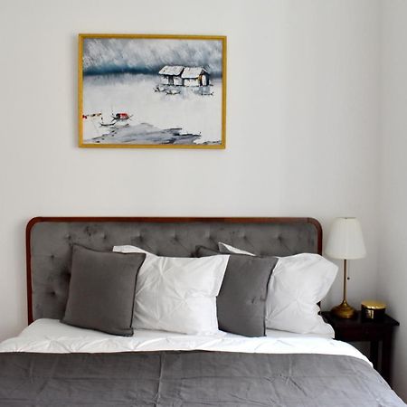 Lovely Apartment In Center Прага Экстерьер фото